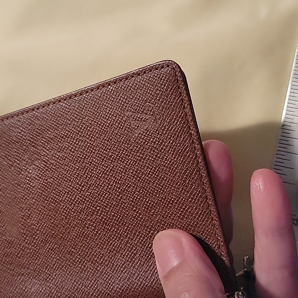 LV MONO Short Zippy Wallet with card case - Picture 17 of 17